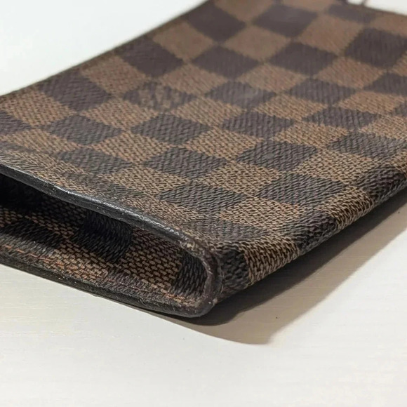 LOUIS VUITTON Damier Ebene Marais Pouch - Picture 4 of 11
